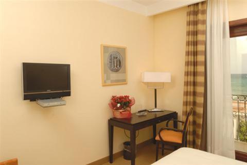 Palazzo Foti Hotel Crotone Rum bild
